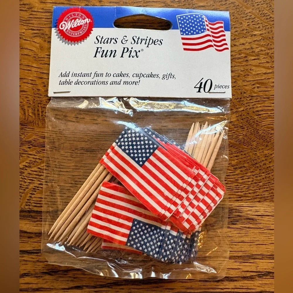 VINTAGE-NEW- 3 packs- Wilton Stars & Stripes Fun Pix- Red, White, Blue Flags